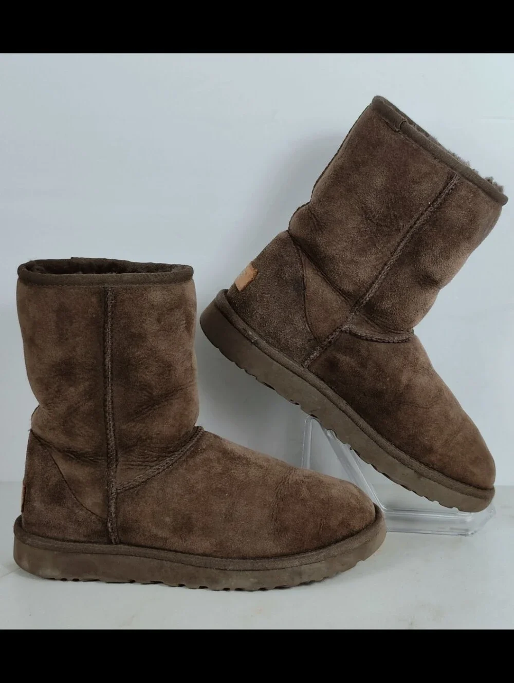 UGG Women's Classic Chocolate Brown Suede Short Boots, Sz 7